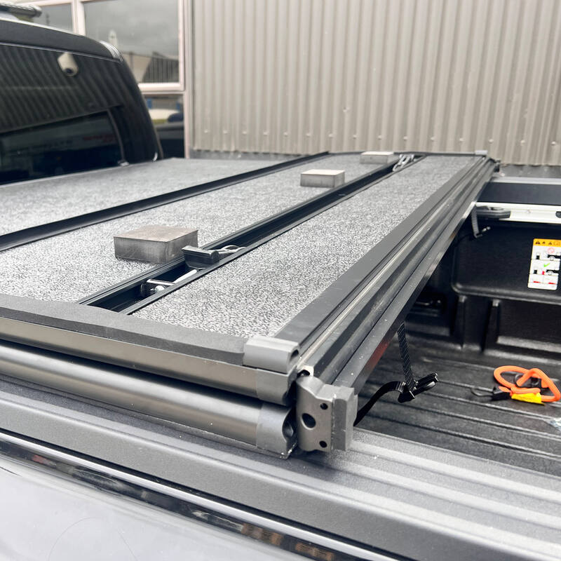 Hard Trifold Tonneau Cover for Toyota Hilux Double Cab 2015+ Steelmates