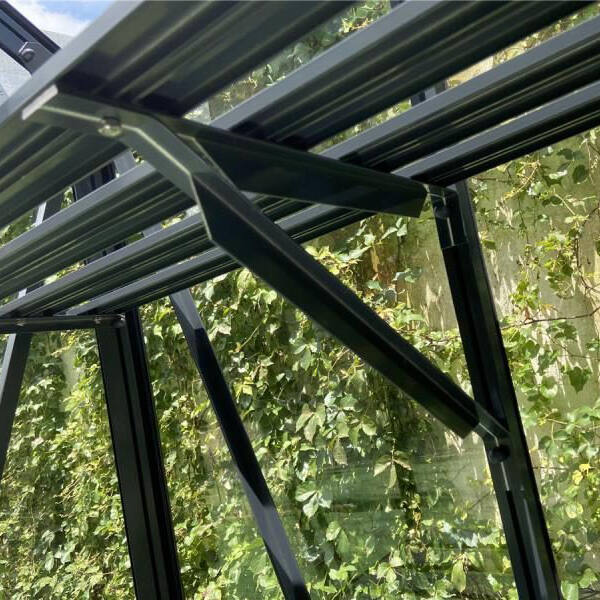 Glasshouse 4mm toughened glass 2440 x 3640 x 2340mm steelmates