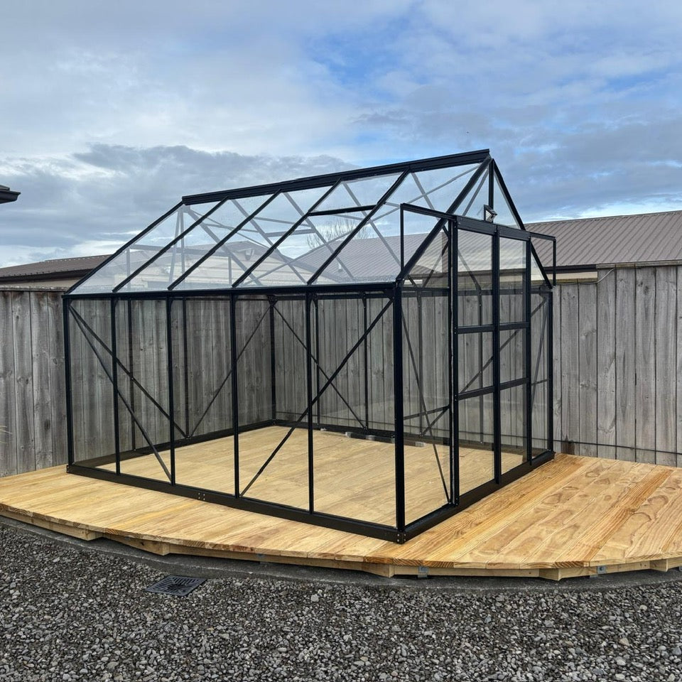 Glasshouse 4mm toughened glass 2570 x 3830 x 2320mm  steelmates