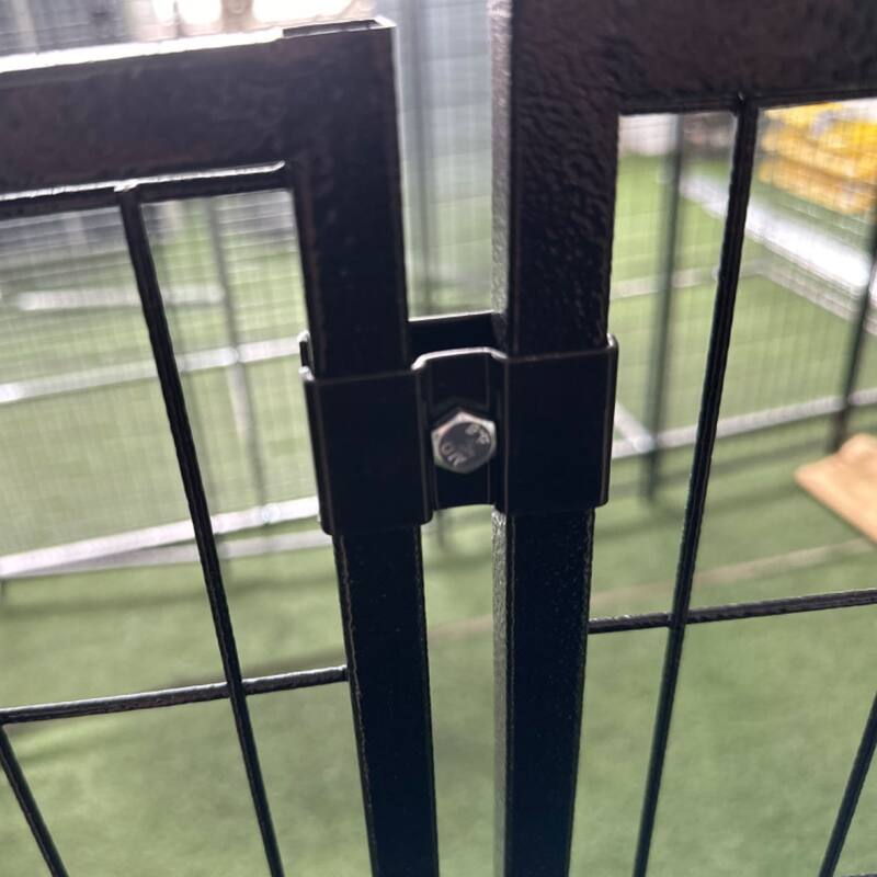 Dog Run Enclosure Animal Hutch Metal with Roof Cover 1.9x6.7x1.86M