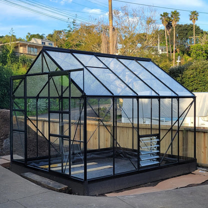 Glasshouse 4mm toughened glass 2570 x 3210 x 2320mm  steelmates