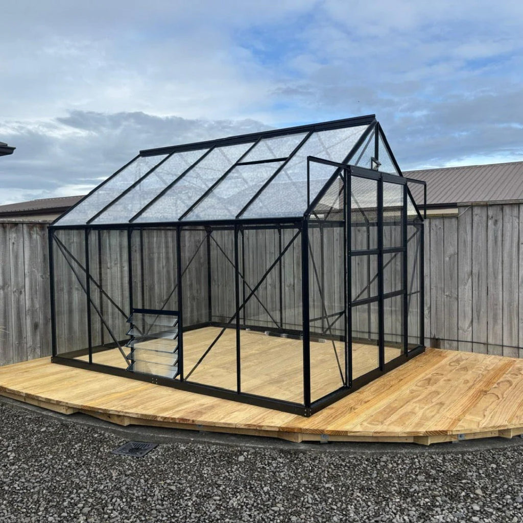 Glasshouse 4mm toughened glass 2570 x 3210 x 2320mm  steelmates