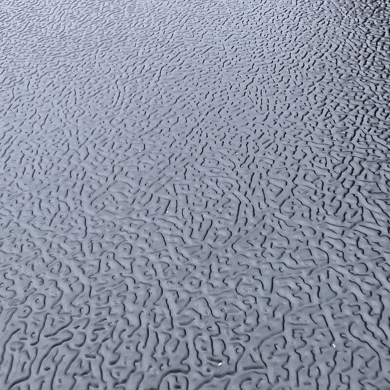 Hard Trifold Tonneau Cover for Toyota Hilux Double Cab 2015+