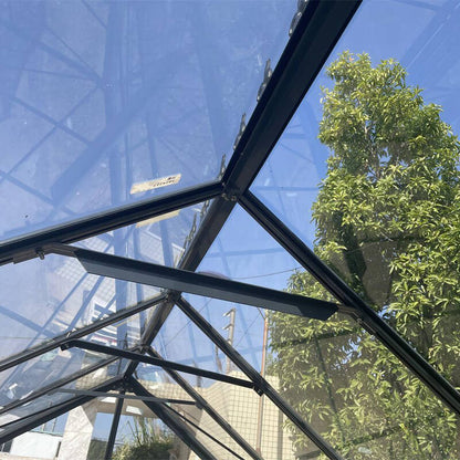 Glasshouse 4mm toughened glass 2440 x 3040 x 2340mm