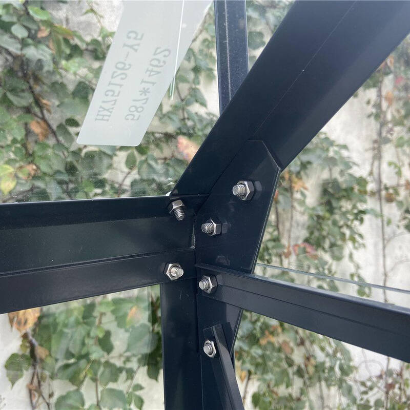 Glasshouse 4mm toughened glass 2440 x 1850 x 2340mm