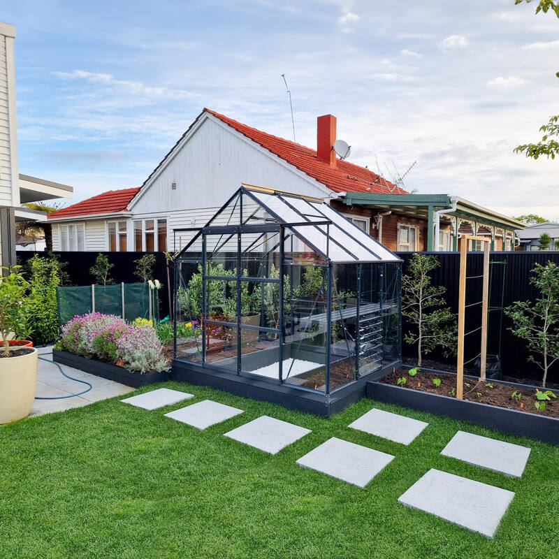 Glasshouse 4mm toughened glass 2440 x 1850 x 2340mm