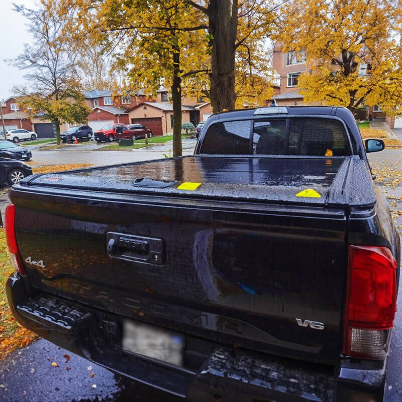 Weather-Tight Manual Roll-Up Cover for Toyota Hilux 2012+