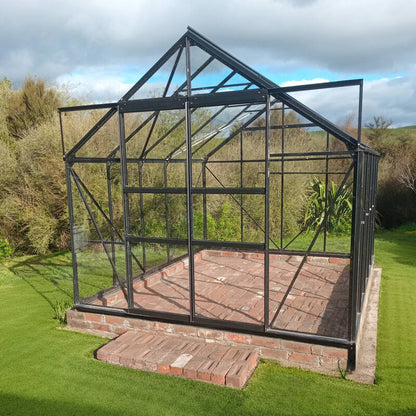 Glasshouse 4mm toughened glass 2570 x 3210 x 2320mm