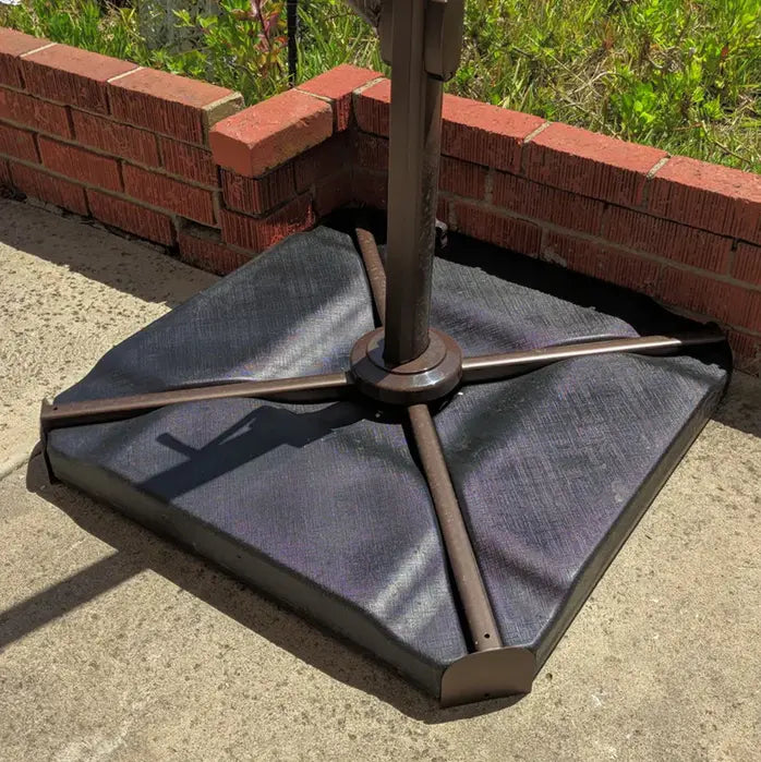 Garden Cantilever Round Umbrella - 4 pcs water & sand filled base Black steelmates
