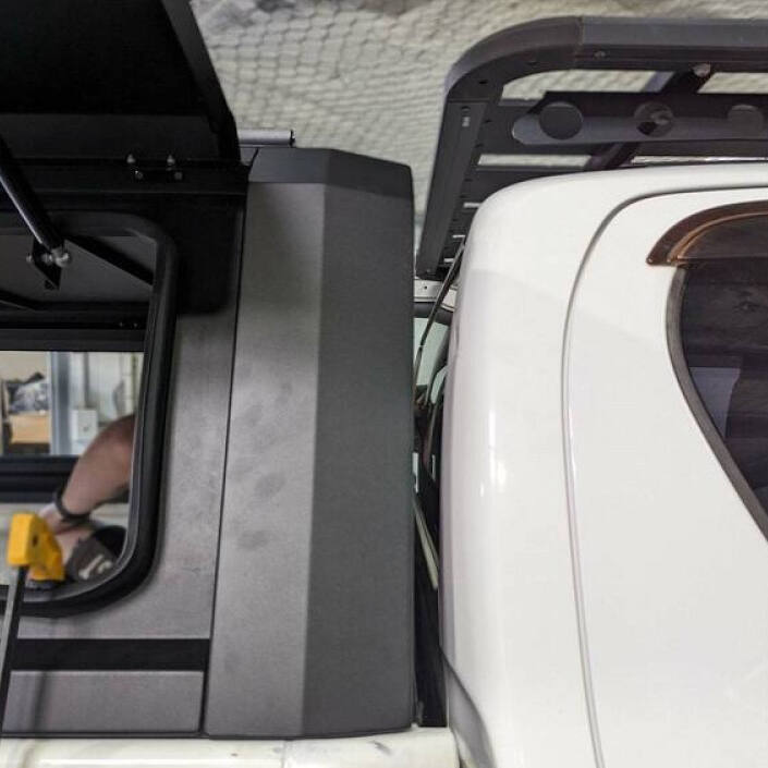 STAINLESS STEEL TRUCK CANOPY FOR TOYOTA HILUX 2024