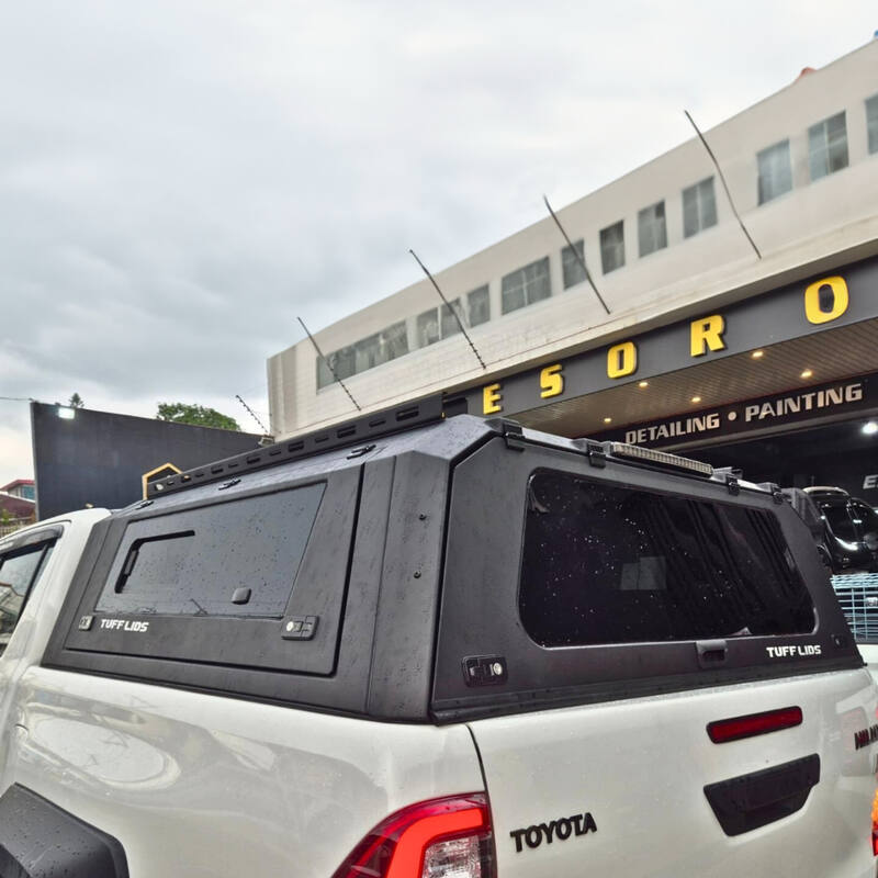 STAINLESS STEEL TRUCK CANOPY FOR TOYOTA HILUX 2024 With Dog Window